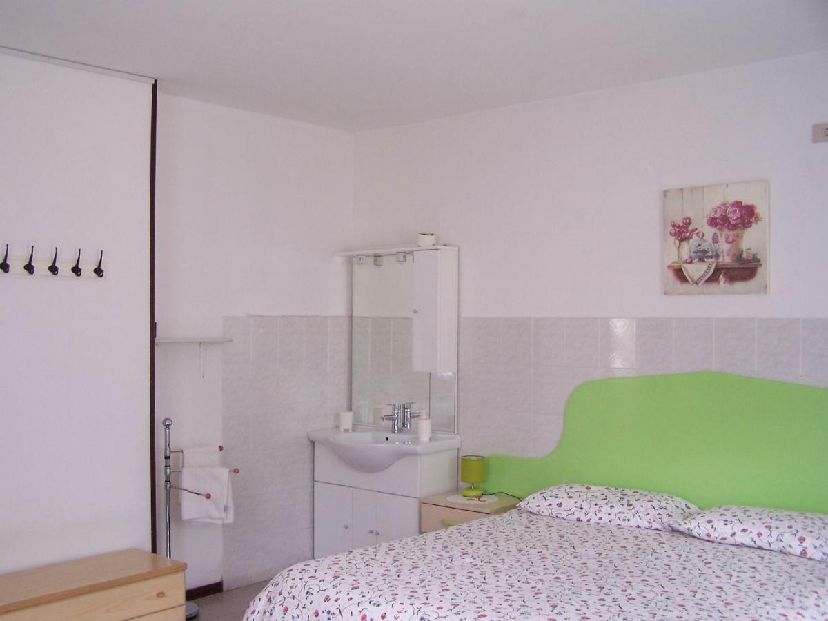 B&B Ai Pini Tiarno di Sopra Εξωτερικό φωτογραφία