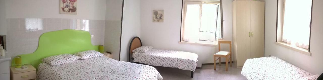 B&B Ai Pini Tiarno di Sopra Εξωτερικό φωτογραφία